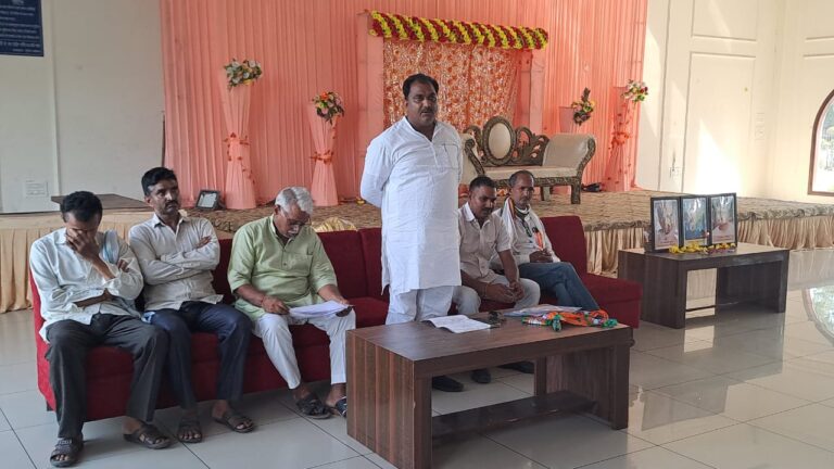 पुष्पेन्द्र शेखावत ने दीप प्रज्वलित कर सदस्यता अभियान कार्यशाला का शुभारंभ किया पुष्पेन्द्र शेखावत ने दीप प्रज्वलित कर सदस्यता अभियान कार्यशाला का शुभारंभ किया