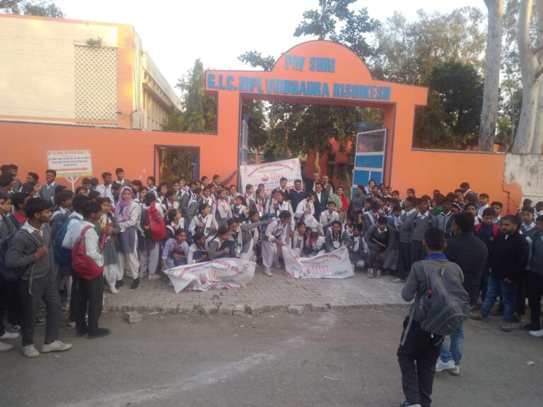 भ्रमण से हमारे छात्र-छात्राओं को विशेष लाभ होगा और सभी विद्यार्थी यहां से कुछ ना कुछ आवश्यक सीख कर जाएंगे : प्रधानाचार्य राजीव लोचन सिंह भ्रमण से हमारे छात्र-छात्राओं को विशेष लाभ होगा और सभी विद्यार्थी यहां से कुछ ना कुछ आवश्यक सीख कर जाएंगे : प्रधानाचार्य राजीव लोचन सिंह