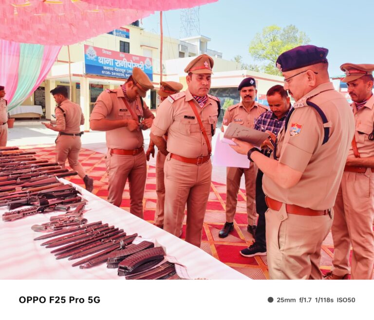 क्षेत्राधिकारी महोदय ऋषिकेश, द्वारा किया गया थाना रानीपोखरी का अर्द्धवार्षिक निरीक्षण क्षेत्राधिकारी महोदय ऋषिकेश, द्वारा किया गया थाना रानीपोखरी का अर्द्धवार्षिक निरीक्षण